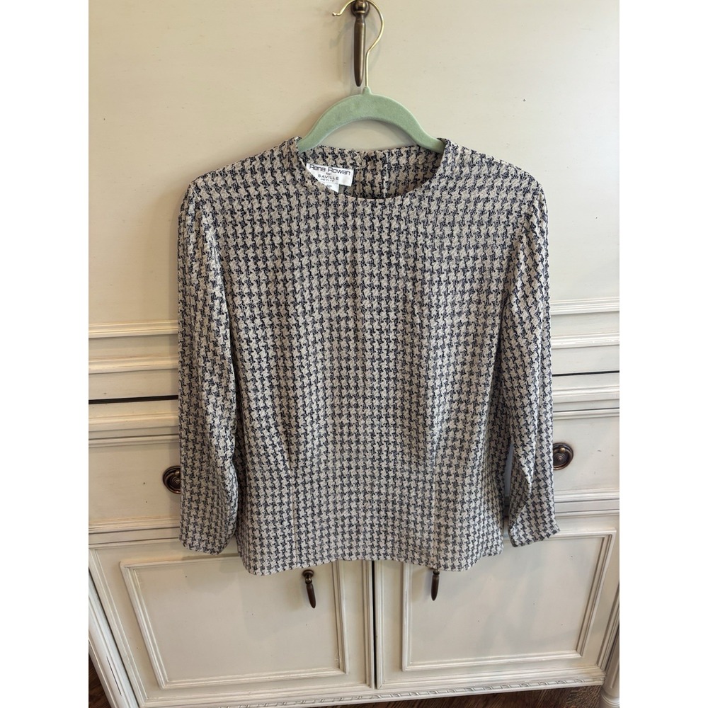 Vintage Rena Rowan For Seville Beige Navy Geometric Blouse‎ 8 Petite Old Money